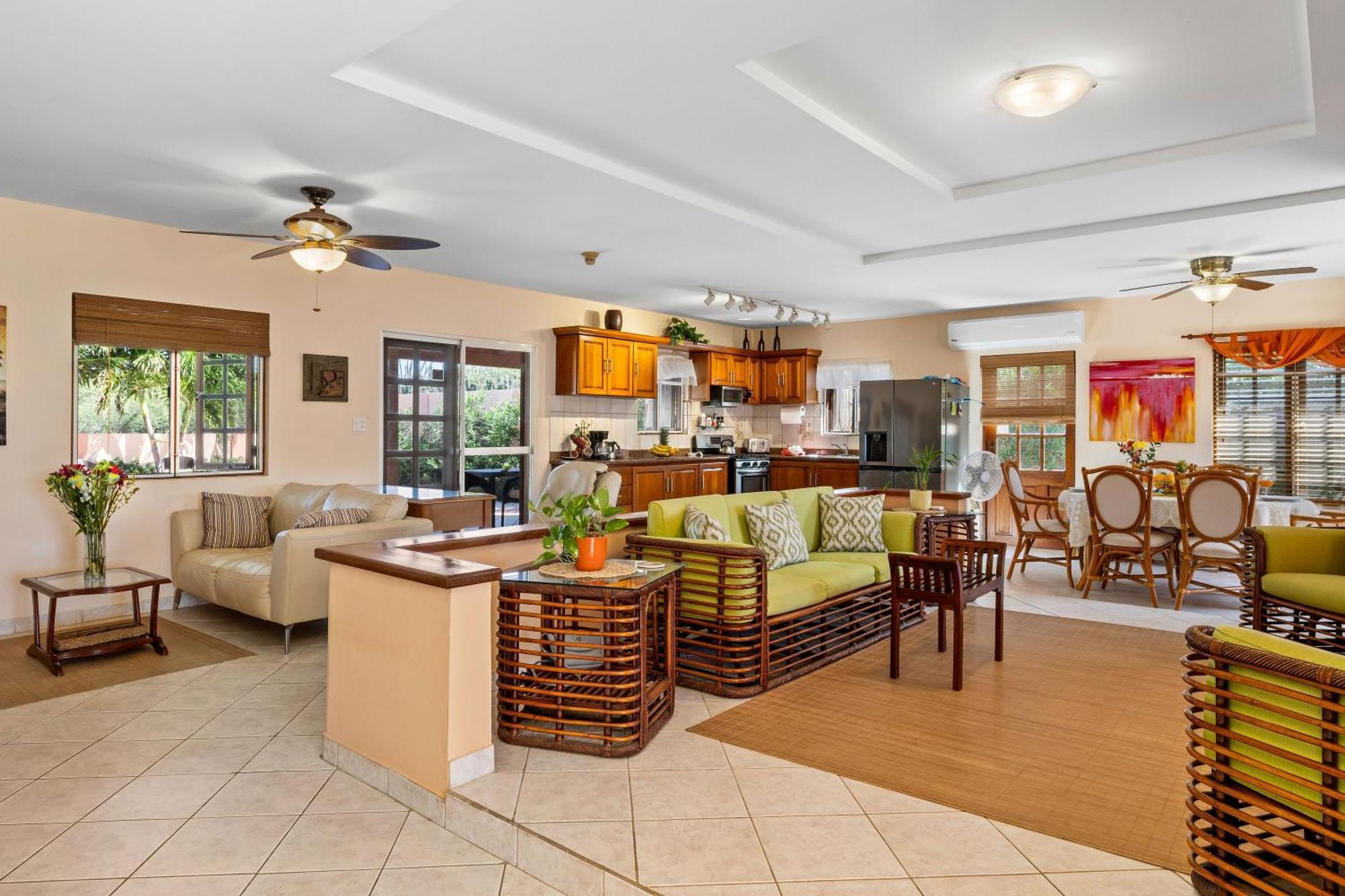 Sunrise Villa Is Gorgeous For Daily Views Of Sunrises And Sunsets Palm Beach Екстер'єр фото