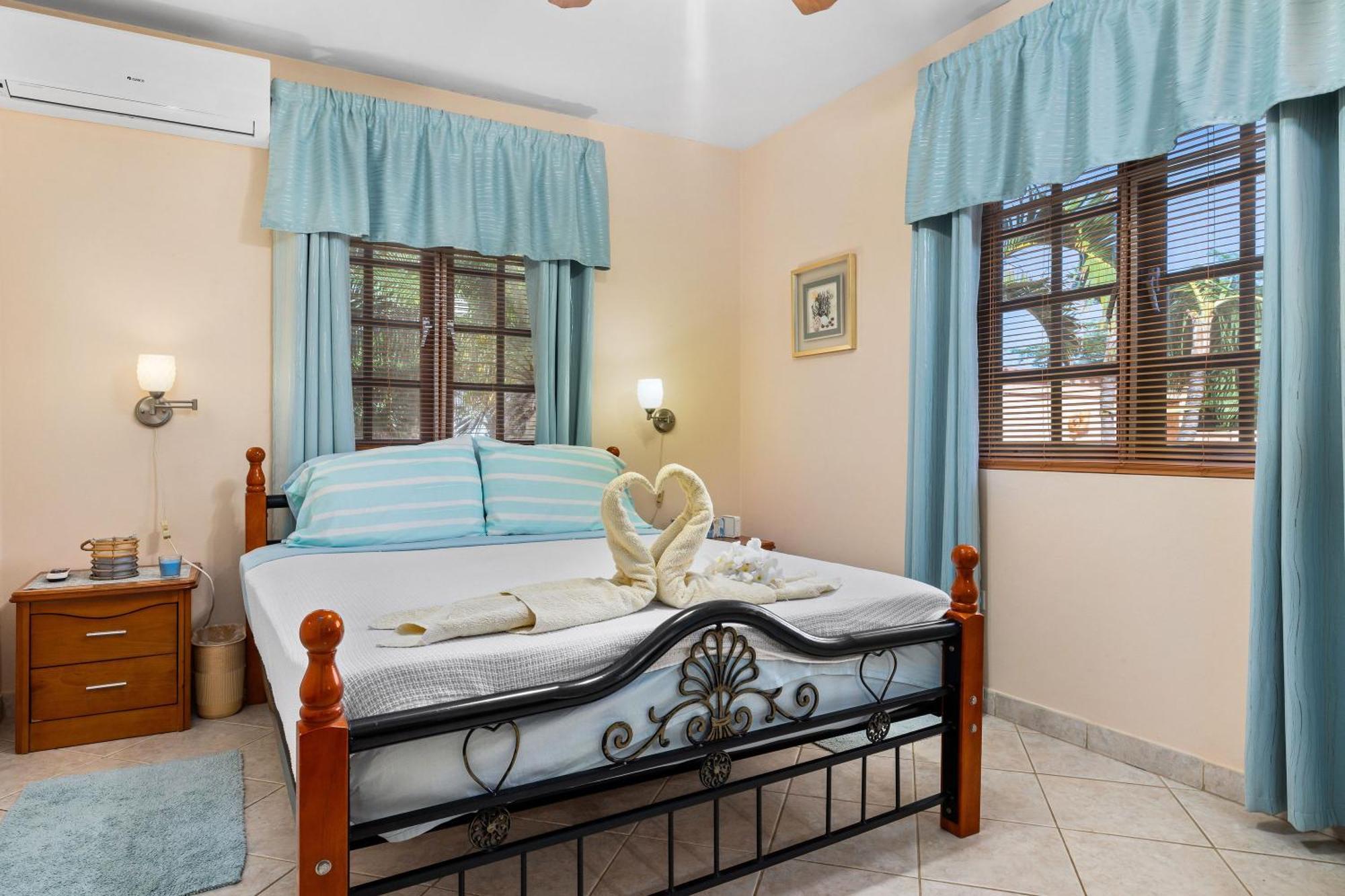Sunrise Villa Is Gorgeous For Daily Views Of Sunrises And Sunsets Palm Beach Екстер'єр фото